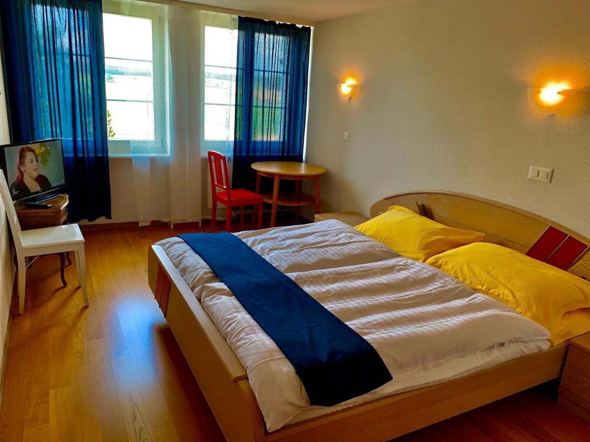 Hôtel Lion d'Or Romont Esterno foto